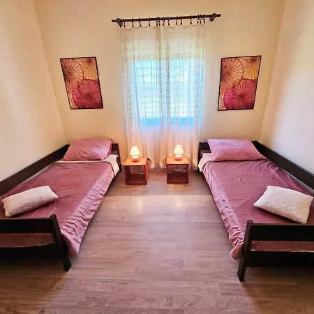 Villa Sunflower House With A Pool Omis
