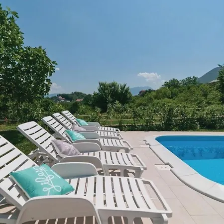 Sunflower House With A Pool